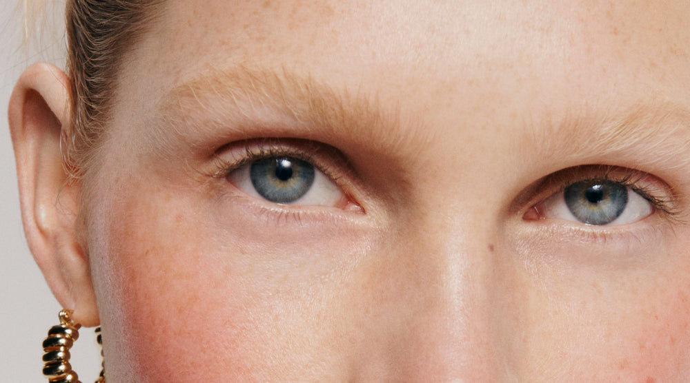 How The Pros Select The Perfect Brow Product Color